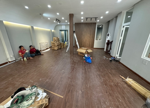 Trước và sau khi thi công sàn gỗ, sàn lót thảm, lam sóng… cho khách quen : 436A Đường 3/2, Quận 10