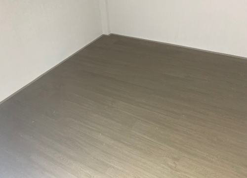 Hoàn thiện thi công sàn gỗ wilson với giấy dán tường : 117/1D Nguyễn Chí Thanh, Q. 11