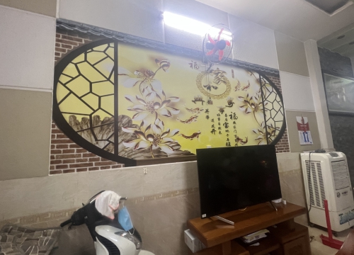 Hoàn thiện công kết hợp tranh dán tường ới giấy dán tường, giúp trang trí lại ngôi nhà cho bạn tuyệt đẹp : hẻm 445 Tân Hoà Đông, Q. Bình Tân