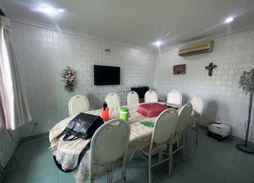 Trang trí lại phòng ăn cho khách : 463A hồng bàng, quận 5