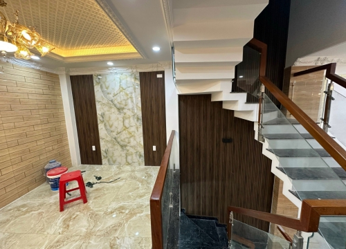 hoàn thiện thi công 6 căn nhà tai khu dân cư 402 Mã Lò, Q. Bình Tân