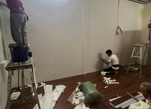 công trình làm mới lại phòng cho khách;  gián giấy & sàn nhựa dán : võ văn  tần, Q. 3