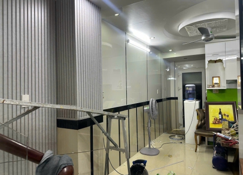 trước và sau khi thi công Lam sóng và nhựa ốp PVC : hẻm 94 lưu chí hiếu, phường tây thạnh, quận tân phú