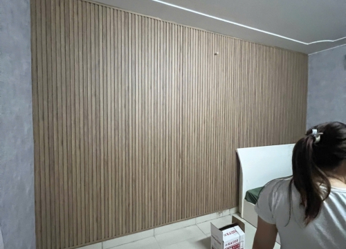 Thi Công Vách Lam Sóng vs Giấy Dán Tường cho chị khách dễ thương : Phạm Hùng , Q. 8