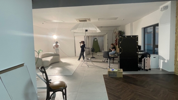 Sản phẩm mới kết hợp giữa tranh và sàn giúp cho studio của khách đẹp thêm : hẻm 351 Lê Văn Sỹ, Q. 3