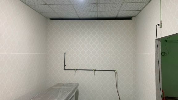 Hoàn thiện giấy dán tường hoa văn : 54/3e Phú Châu, an bình , dĩ an , Bình Dương