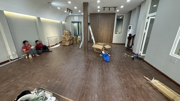 hoàn thiện thi công sàn gỗ, sàn thảm, lam sóng : 436a ĐƯỜNG 3/2, q. 10