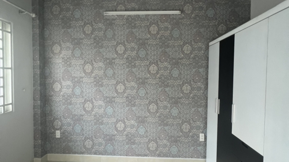hoan thiện giấy dán tường ; hẻm 54 Lê Văn Lương
