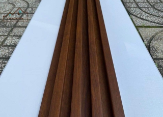 LAM SÓNG BÁN NGUYỆT 03