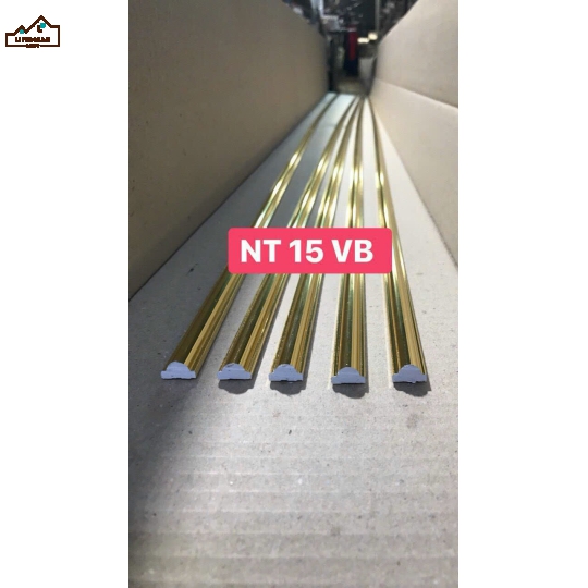 PHÀO CHỈ DÁN TƯỜNG NHŨ VÀNG
